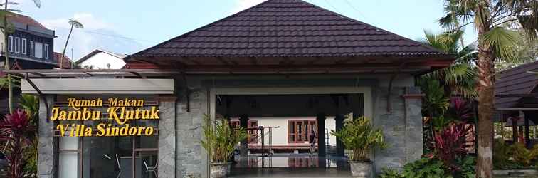 Lobi Jambu Klutuk Resort