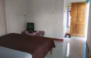 Bedroom 3 OYO 93359 Kawi Homestay