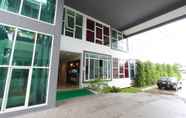 Bangunan 2 The Zell Budget Hotel