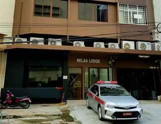 Bangunan 2 Relax Lodge