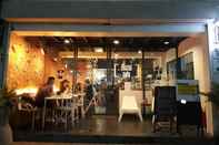 บาร์ คาเฟ่ และเลานจ์ Pastel House Hostel