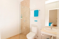 In-room Bathroom Beta Bajo Hotel