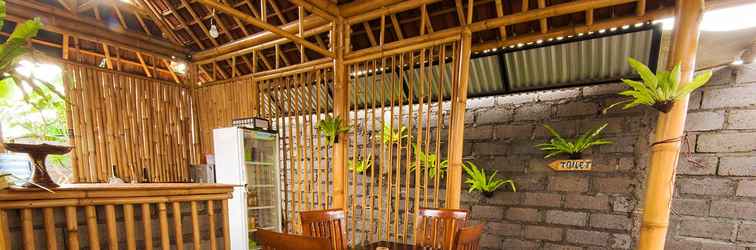 Lobby Surfer Garden Bali