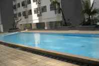 Swimming Pool Jarrdin Apartment Cihampelas by Nindy