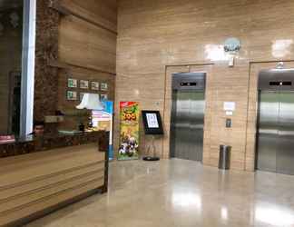 Lobby 2 Apartemen MTH SQUARE - MEWAH 2 Kamar