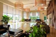 Lobby Kanyarat Lakeview Condominium by Wilai Jumpaphan