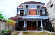 Exterior 3 Best House Syariah