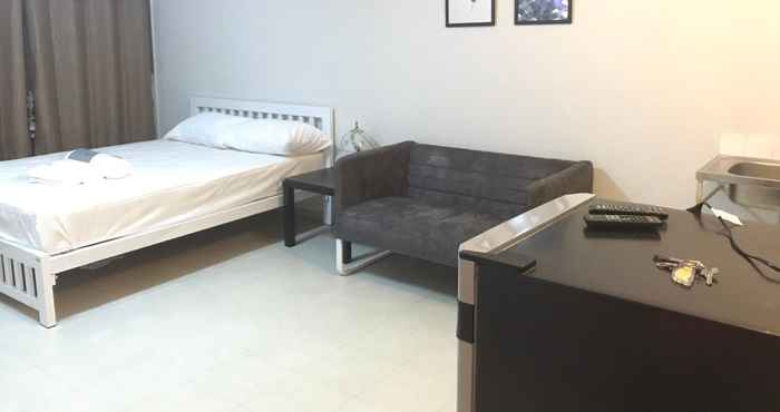 Kamar Tidur D.C.Holiday Hotel