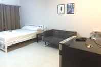 Kamar Tidur D.C.Holiday Hotel