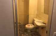 Toilet Kamar 3 D.C.Holiday Hotel