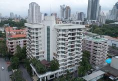 外觀 3 Empire Sawatdi Suites