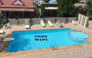 Kolam Renang 3 Cozy 2 bed / 2 bath Condo in Ao Nang