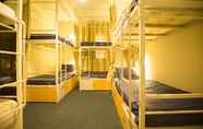 Kamar Tidur 6 The First Hostel