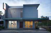 Luar Bangunan Lin House