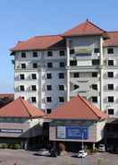 EXTERIOR_BUILDING Graha Widya Bhakti at STIESIA Surabaya