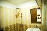 Toilet Kamar Diamond Hotel Phu Quoc