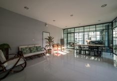 Common Space 4 S44 ROOM