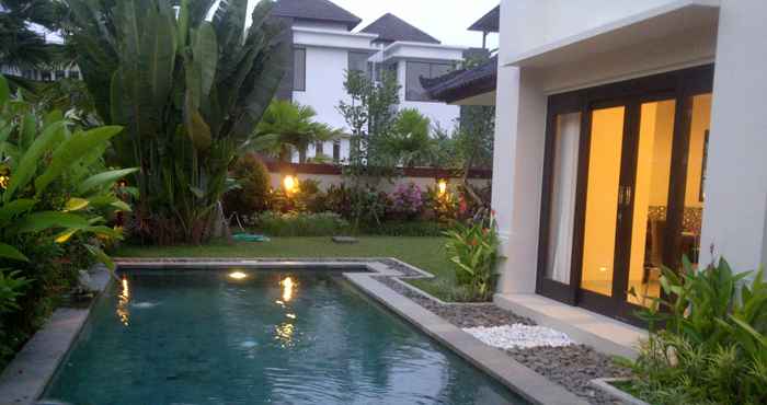 Swimming Pool Nara Villa Jimbaran