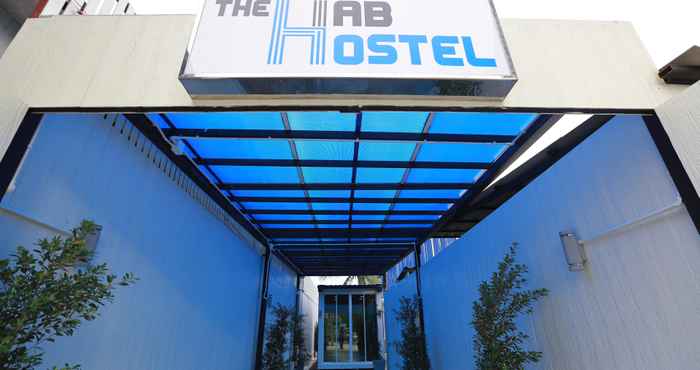 ภายนอกอาคาร The Hab Hostel