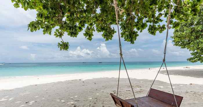 Ruang Umum Maiton Private Island By Favstay