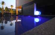 Kolam Renang 2 ROOMS REPUBLIC PATTAYA