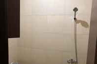 Toilet Kamar MOY Residence Tondano