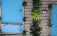 Swimming Pool 2 FARAHROOM Apartemen Margonda Residence 