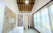 Toilet Kamar 6 Dewantara Boutique Villa Resort Bali