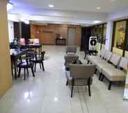 Lobby 3 Residency Hotel