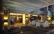 Restoran 4 Malibu Grand Sudirman Apartment