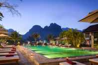 สระว่ายน้ำ Riverside Boutique Resort, Vang Vieng