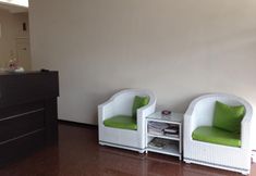 ロビー 3 Grand Kadaka Syariah Guesthouse