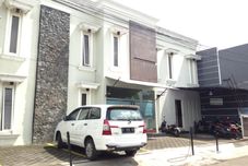 外観 Grand Kadaka Syariah Guesthouse