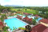 Swimming Pool Hotel Wisata Benteng Van Der Wijck