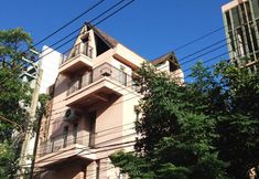 Exterior 5 Tuscany Avenue