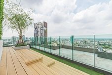 Swimming Pool Thonglor Scenery By Favstay