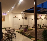 Bangunan 4 Sultan Guest House & Resto