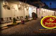 Luar Bangunan 2 Sultan Guest House & Resto