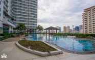 Kolam Renang 7 Modern and Cozy Unit at Beacon Tower