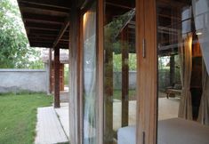 Exterior 5 Mild Pool Villa