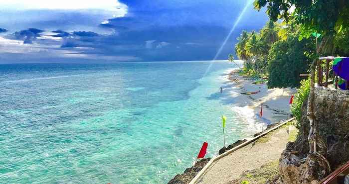 Lobby La Isla Bonita Talikud Island Beach Resort