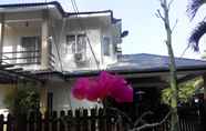 Bên ngoài 3 Permaipura Homestay