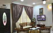 Sảnh chờ 4 Permaipura Homestay