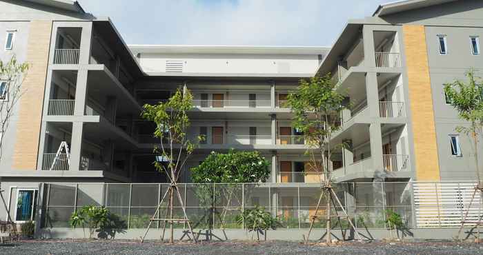 Lobby Thipwichai Apartment