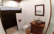 Toilet Kamar 5 Amaya Cottage Ubud