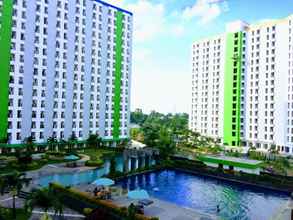 Exterior 4 Apartemen Green Lake View By Hexa Room