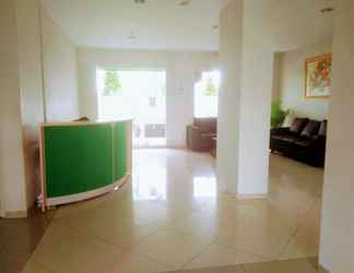 Lobby 2 Apartemen Green Lake View By Hexa Room