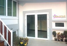 ロビー 5 Papasstar Residence