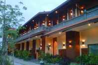 Exterior Hotel Layung