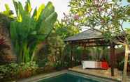 Swimming Pool 3 Desa Di Bali Villas 